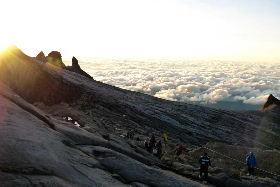 The Secret Spots: Finding Uncrowded Breaks